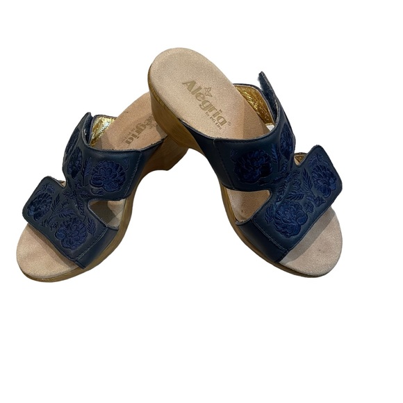 Alegria LIN-622N Blue Floral Embroidered Wedge Sandals, Sz 37 - Picture 2 of 15